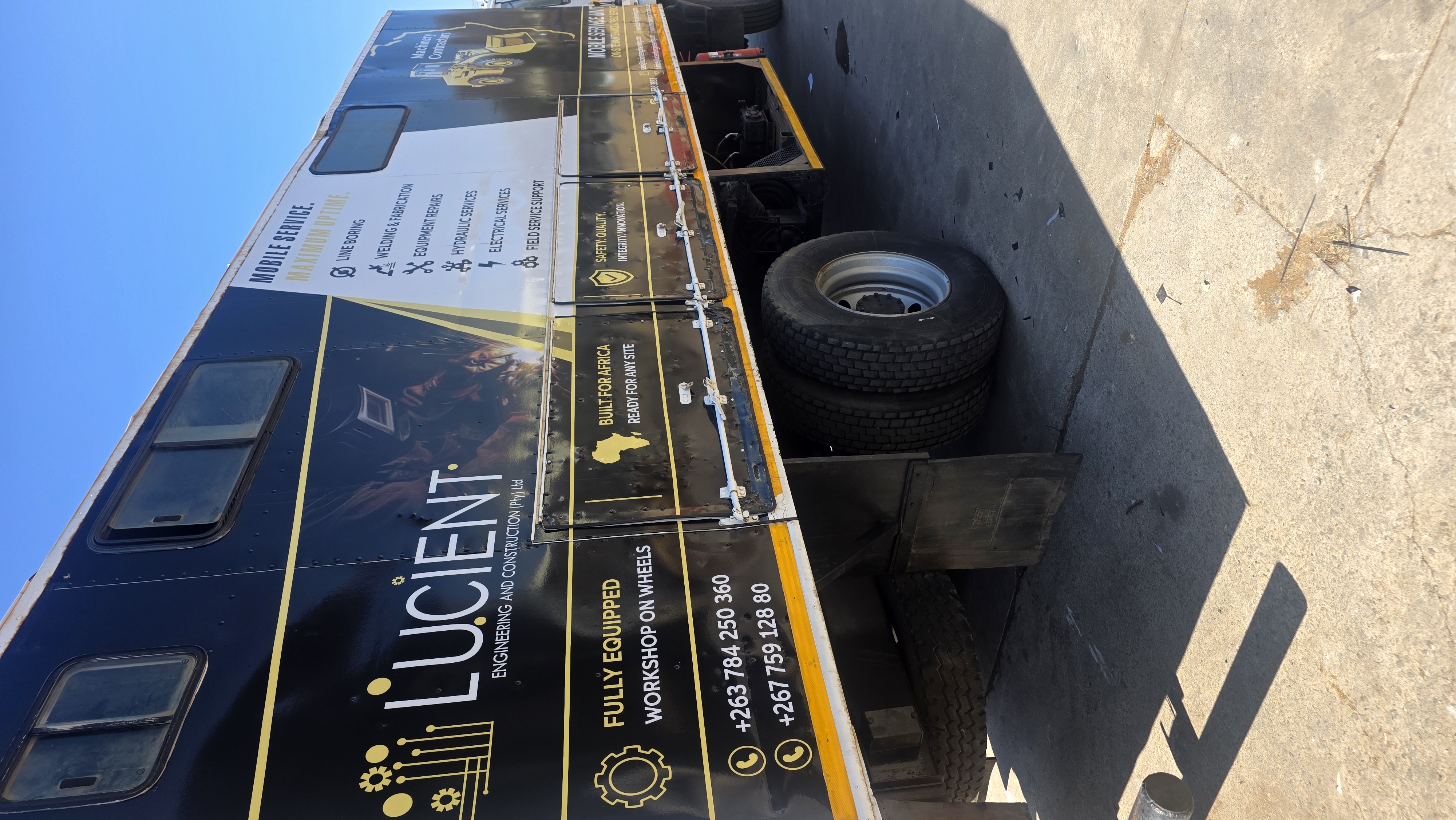 Site service vehicle